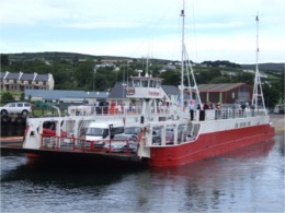 The Foyle Ferry leaving Greencastle.